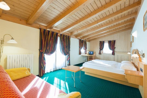 Hotel Touring image 42