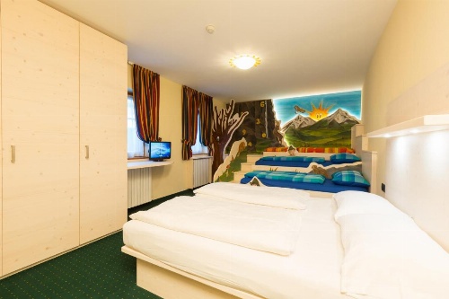 Hotel Touring image 49
